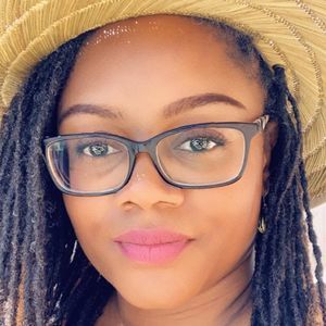 Meet your Posher, Antonia